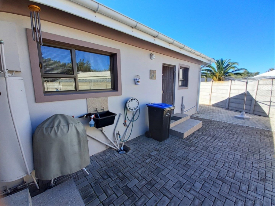 2 Bedroom Property for Sale in Humansdorp Eastern Cape